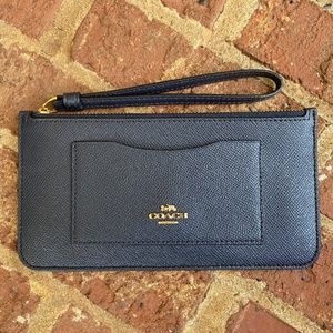 NEW Coach Black Cross Grain Leather Zip Top Wallet